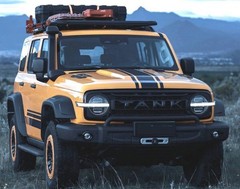 GWM Tank 300 Bonnet and Side Stripes Graphics Frontier Decals Stickers