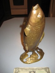 2 Pound Brass Fish Bud Vase Planter Fishing Statue Mancave Lure Bobber