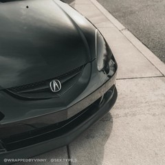 Automotive Vinyl Wrap – High Gloss Black, 1ft x 5ft, Long-Lasting Finish