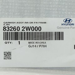 OEM NEW HYUNDAI 2013-19 Santa Fe Applique Trim Rr Door Frame RH Side 83260-2W000