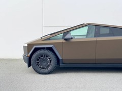 Cybertruck DIY PPF Paint Protection Film Wrap Color Change Matte Shadow Gold