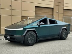 Cybertruck DIY PPF Paint Protection Film Wrap Color Change Gloss Teal Topaz