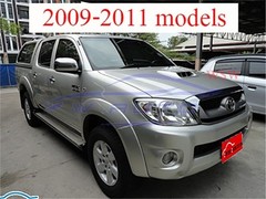 2X ULTIMATE OFFROAD 4×4 Decal Sticker FOR Toyota Hilux SR5 MK6 Pickup 05-15 Vigo