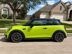 72″ x 60″ Ultra Gloss PET Liner Acid Green Car Vinyl Wrap Air Release 6FTx 5FT