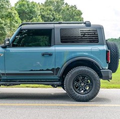 Distressed USA Flag Window Stickers Vinyl Decal For Ford Bronco 2-Door 2021-2024
