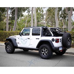 Car Front Engine Hood Roof Skull Vinyl Decal Sticker For SUV Trunk Boat – 22”