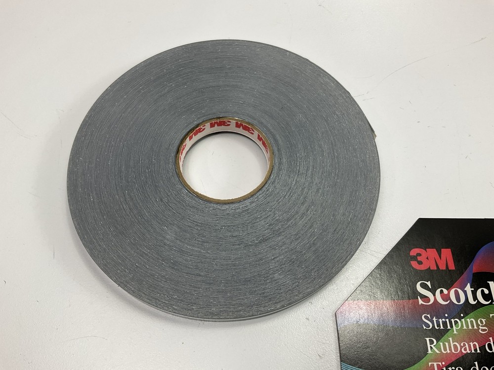3M 72309 Pinstripe Auto Striping Stripe Tape, Dark Blue, 5/16″ X 150′