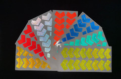 16 Reflective 2.5″ x 1.7″ Prismatic Chevrons Oralite V98 750+ Candelas Stickers