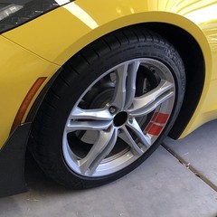 High-Quality Reflective Hash Stripe Wheel Decals for 18-21” Cars – 6 Pcs Red