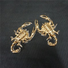Pair Golden Chrome Scorpion Metal Emblem 3D Car Motorcycle Badge Decal Sticker