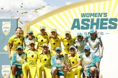 AUSTRALIAN CRICKET TEAM POSTER, WORLD CHAMPIONS, WOMENS, AUSTRALIA, T20 ONE DAY