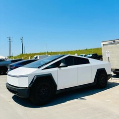 Cybertruck DIY PPF Paint Protection Film Wrap Color Change Satin White