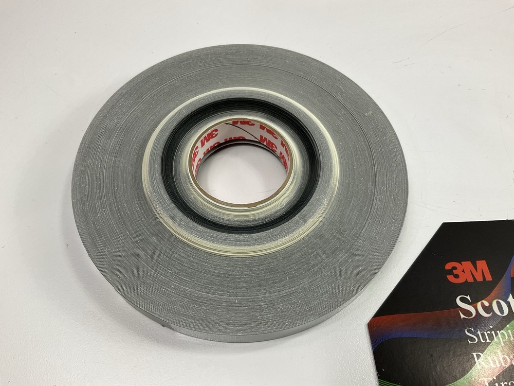 3M 72705 1/2″ X 150′ Scotchcal Striping Automotive Stripe Tape – Silver Metallic