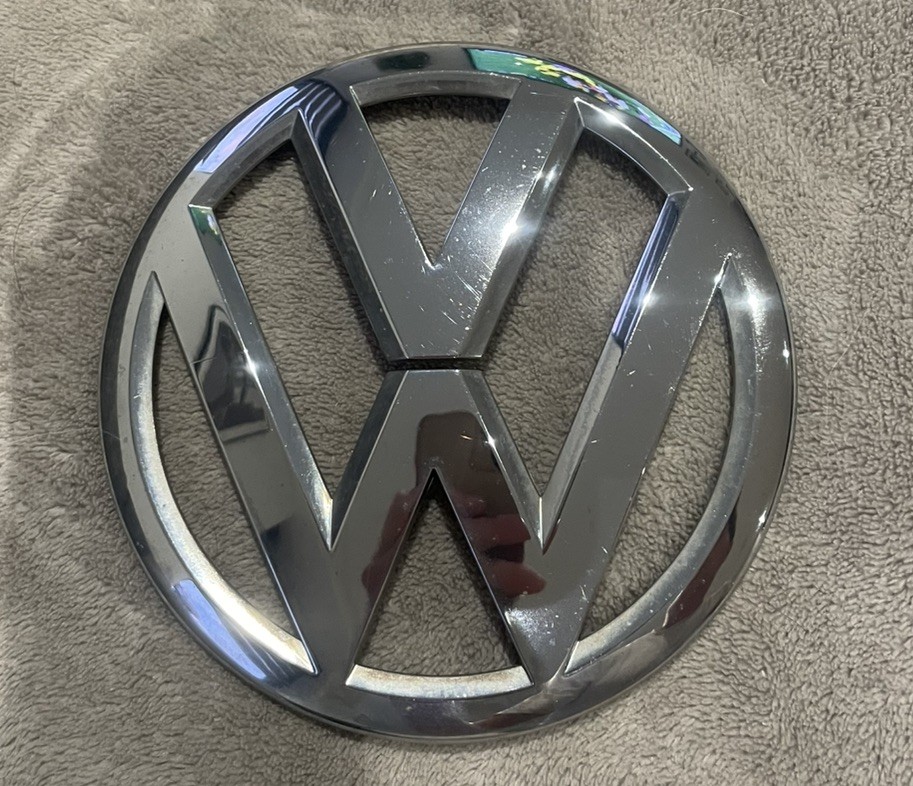 VW T6 caddy van caravelle emblem logo rear tailgate 7E0853630D