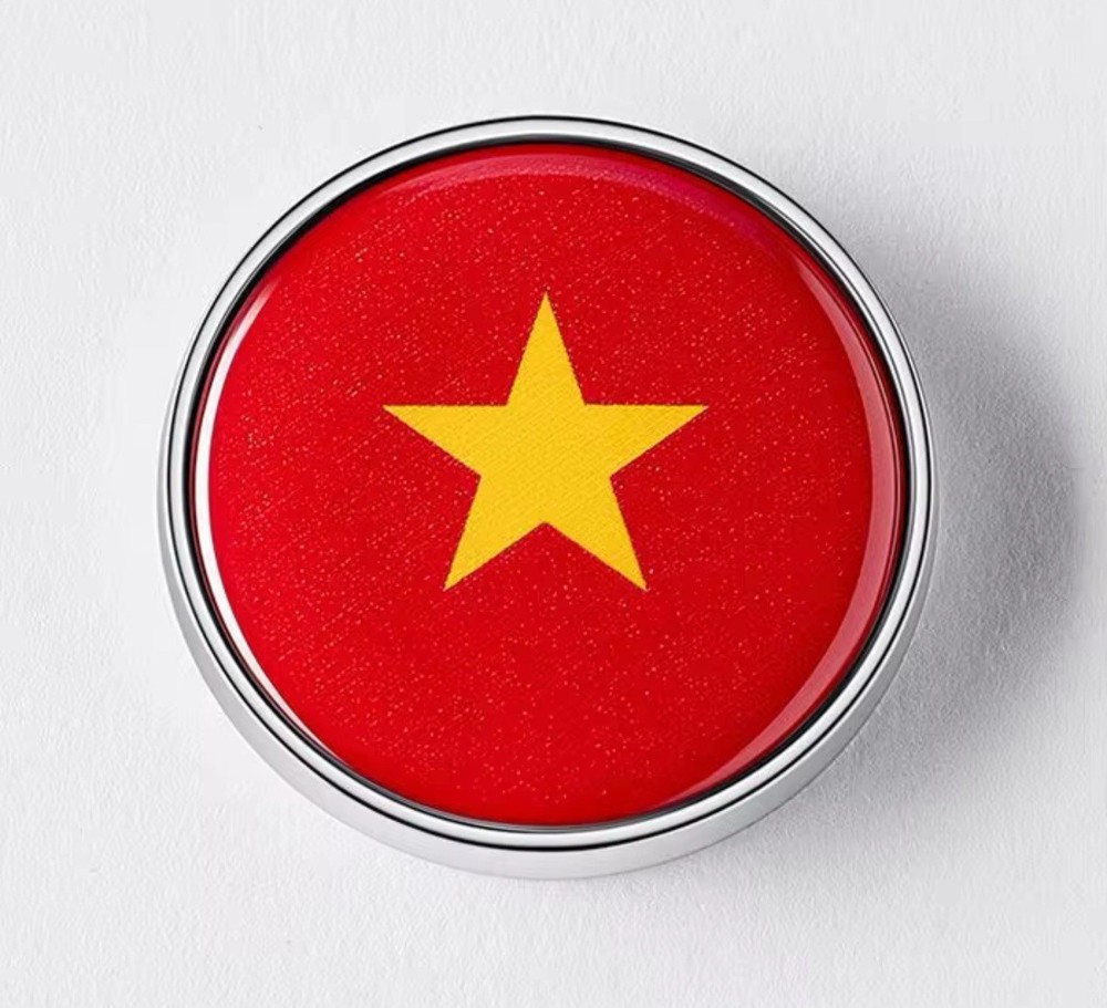 Vietnamese Flag Circular Metal Emblem Badge Vietnam VN Sticker Free Shipping!