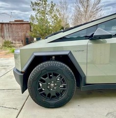 Cybertruck DIY PPF Paint Protection Film Wrap Color Change Gloss Gray Green