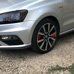 6 PCS Reflective Car Wheel Sticker Accessories Red Car Body Moldings for 18″-21″