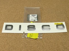 GENUINE LAND ROVER TAILGATE NAME PLATE DISCO DISCOVERY LR083089