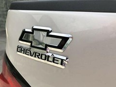 Chroma 41702 Chevrolet Bowtie Aluminum Bendable Decal Chrome 2 1/4″ x 4 1/4″
