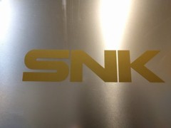 2 pack SNK text logo Vinyl sticker Gold Metallic 7 3/4″ x 1 3/4″ ( 200mm x 36mm)