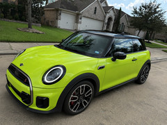 24″ x 60″ Ultra Gloss PET Liner Acid Green Car Vinyl Wrap Air Release 2FTx 5FT