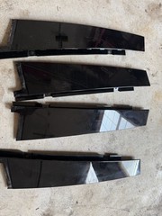 Genuine GM Passenger Driver Side Door Window Frame Applique Cadillac XT6 Repair