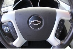 Steering Wheel Bowtie Overlay Decal – 07-13 Chevrolet Silverado