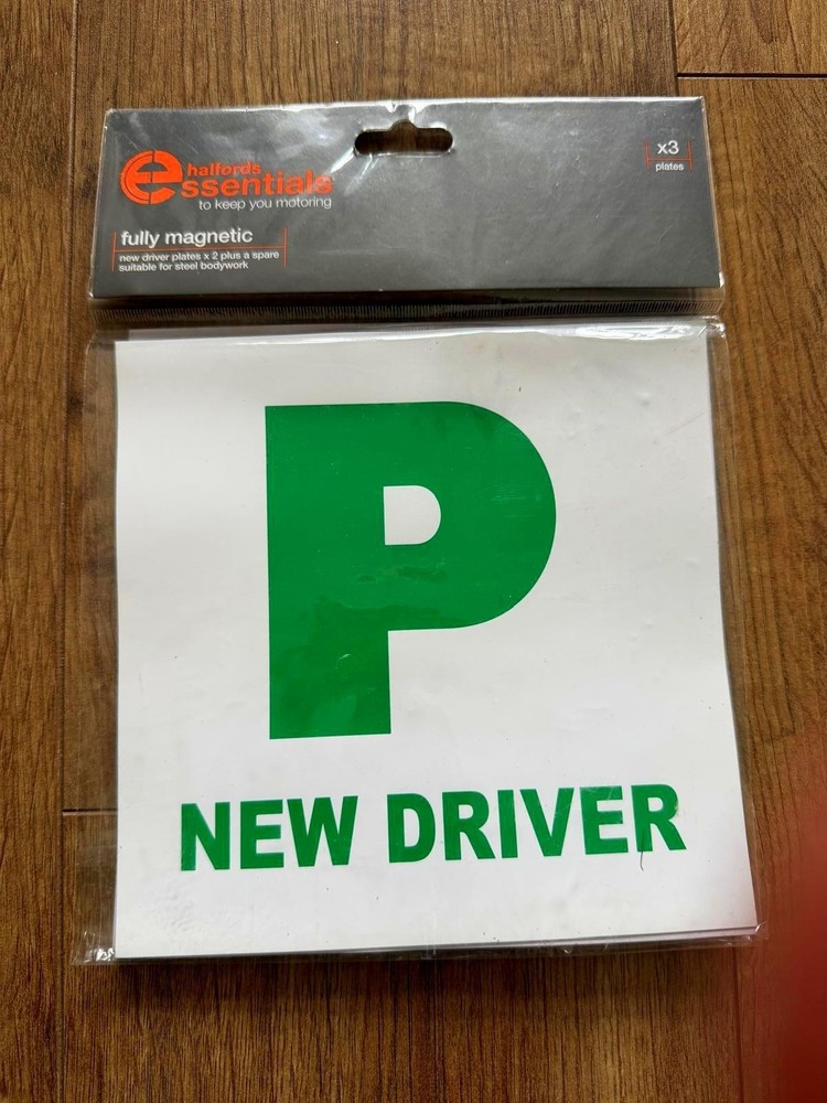 HALFORDS 3 X P Green Fully Magnetic Learner Driver Plates Passed Pass New Driver