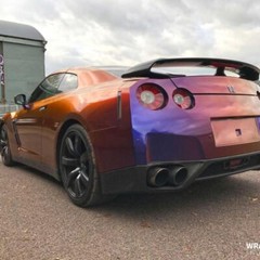Avery Dennison SW900 Supreme Colorflow Gloss Roaring Thunder Vinyl Wrap | 552-S